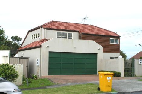 Photo of property in 2/22 Francis Street, Hauraki, Auckland, 0622