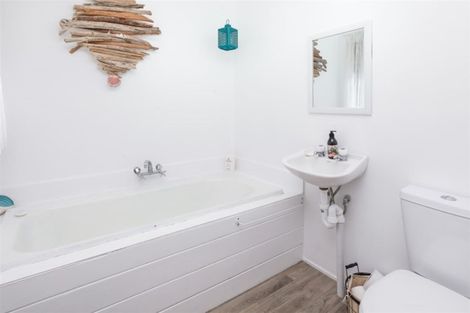 Photo of property in 11 Te Mata Creek Road, Te Mata, Thames, 3575