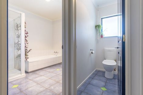 Photo of property in 6 Albert Street, Waipukurau, 4200