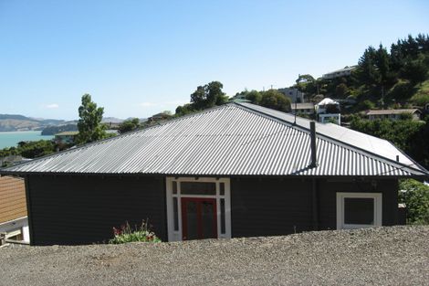Photo of property in 11 Selwyn Road, Lyttelton, 8082