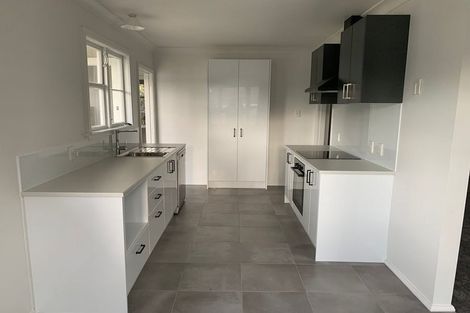 Photo of property in 89 Pahiatua Street, Hokowhitu, Palmerston North, 4410