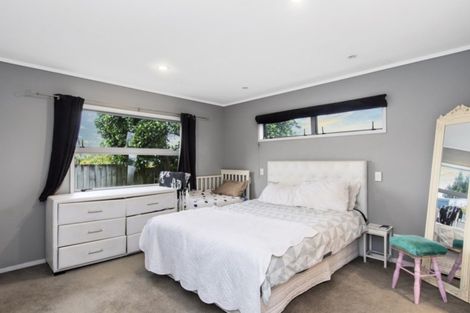 Photo of property in 8a Cameron Road, Te Puke, 3119