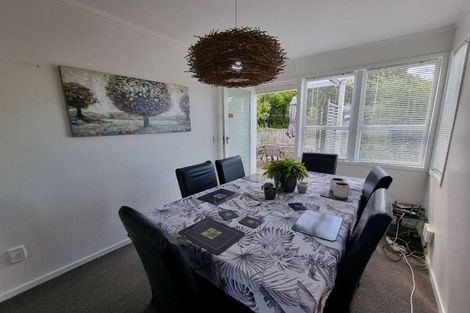 Photo of property in 43 Richards Avenue, Forrest Hill, Auckland, 0620