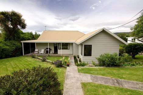 Photo of property in 43 Cheviot Street, Roxburgh, 9500