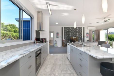 Photo of property in 962 Kahikatea Flat Road, Waitoki, Kaukapakapa, 0871