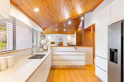 Photo of property in 3 Clearwater Cove, West Harbour, Auckland, 0618