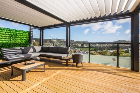 Photo of property in 156 Navigation Drive, Whitby, Porirua, 5024