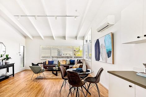 Photo of property in 1/1a Yeovil Road, Te Atatu Peninsula, Auckland, 0610