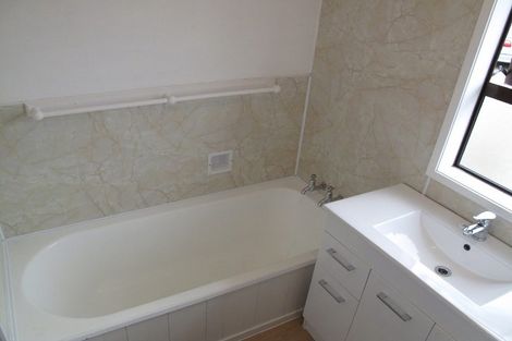 Photo of property in 200 Parkhurst Road, Parakai, 0830