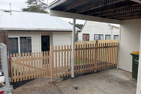 Photo of property in 3/223 Birkdale Road, Birkdale, Auckland, 0626
