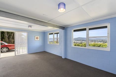 Photo of property in 25 Russell Crescent, Western Heights, Rotorua, 3015