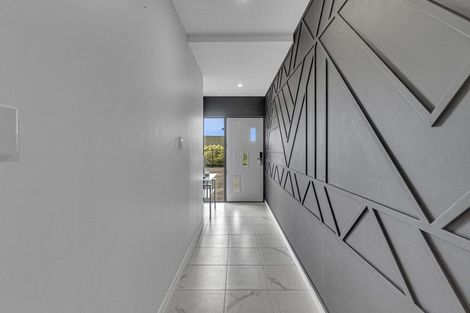 Photo of property in 169 Soleares Avenue, Mount Pleasant, Christchurch, 8081