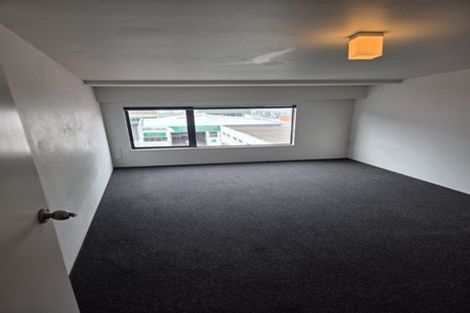 Photo of property in 8 Torrens Terrace, Mount Cook, Wellington, 6011