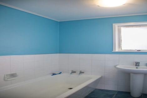 Photo of property in 8a Tiber Road, Forrest Hill, Auckland, 0620