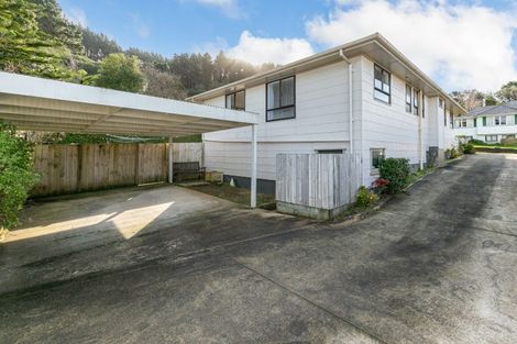 Photo of property in 11b Greer Crescent, Tawa, Wellington, 5028