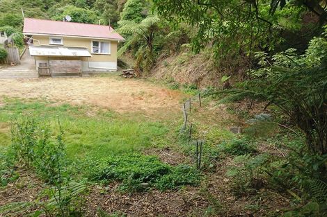 Photo of property in 11 Gribble Grove, Stokes Valley, Lower Hutt, 5019
