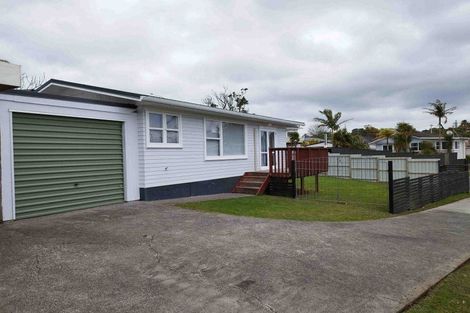 Photo of property in 1/3 Flaxdale Street, Birkdale, Auckland, 0626