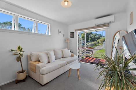 Photo of property in 13 Akarana Avenue, Mount Roskill, Auckland, 1041