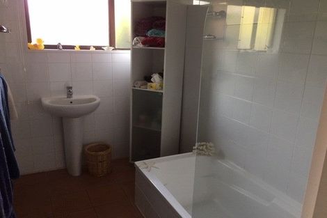 Photo of property in 34 Regency Crescent, Redwood, Christchurch, 8051