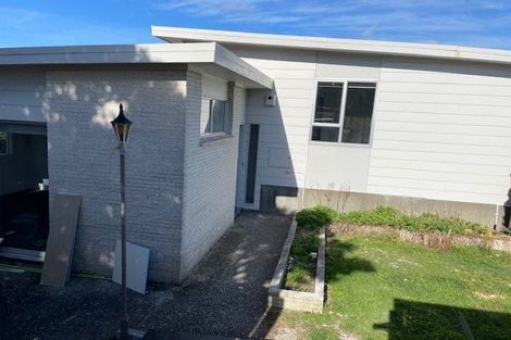Photo of property in 4 Waiwera Crescent, Maupuia, Wellington, 6022