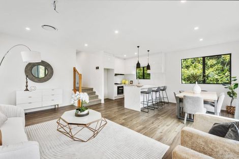 Photo of property in 21 Coroglen Avenue, Birkenhead, Auckland, 0626