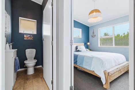 Photo of property in 35 Oruatua Avenue, Tauranga Taupo, Turangi, 3382