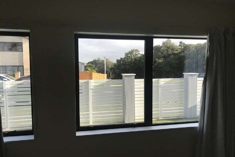 Photo of property in 2 Veneta Close, Flat Bush, Auckland, 2019