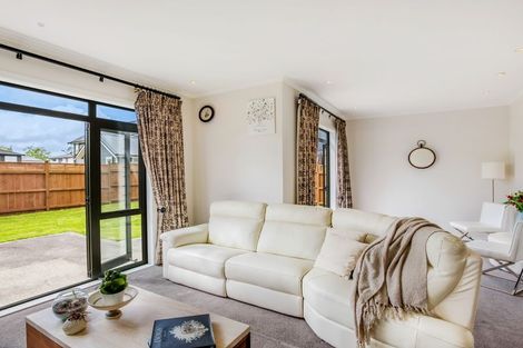 Photo of property in 24 Trecarne Street, Karaka, Papakura, 2113