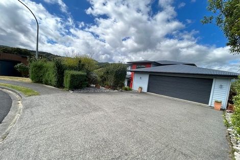 Photo of property in 16 Frankie Stevens Place, Riverstone Terraces, Upper Hutt, 5018