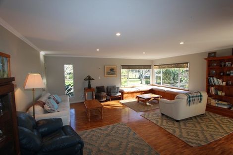 Photo of property in 130 Sydney Terrace, Takapau, 4203