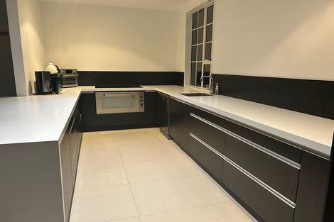 Photo of property in 6 Grace Street North, Sanson, 4817