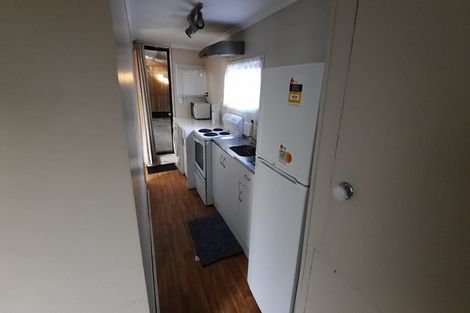 Photo of property in 142 Edgewater Drive, Pakuranga, Auckland, 2010