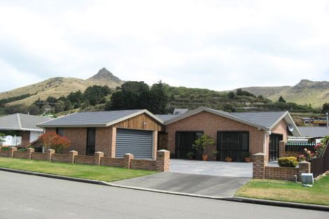 Photo of property in 65 Laing Crescent, Heathcote Valley, Christchurch, 8022