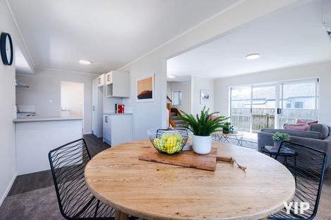 Photo of property in 12 Maraval Crescent, Grenada Village, Wellington, 6037