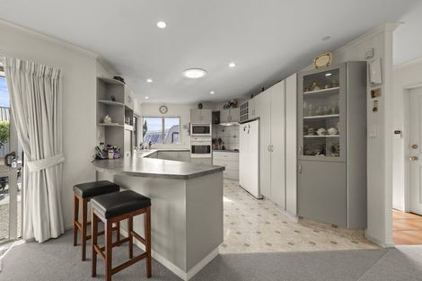 Photo of property in 7 Lancewood Lane, Roslyn, Palmerston North, 4414