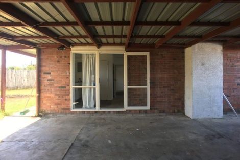 Photo of property in 3/270 Wairau Road, Glenfield, Auckland, 0627