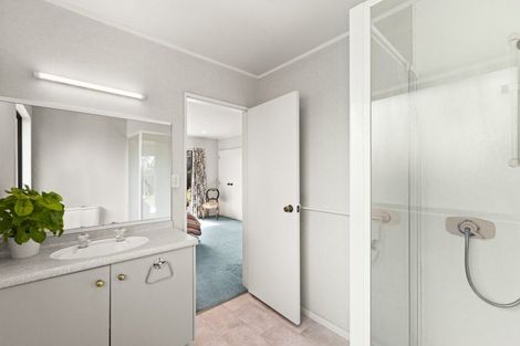 Photo of property in 12 Kingsgate Row, Havelock North, 4130