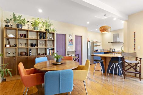 Photo of property in 10 Earls Terrace, Mount Victoria, Wellington, 6011