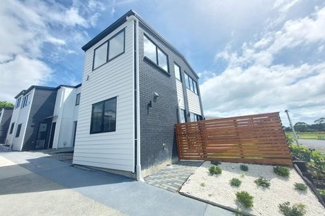 Photo of property in 1/122 Archibald Road, Kelston, Auckland, 0602