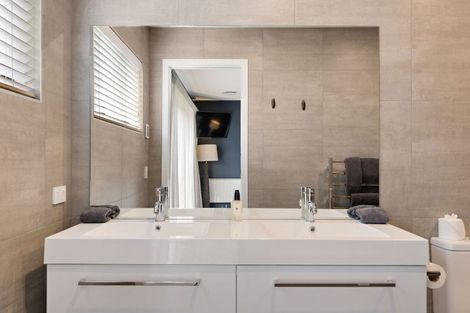 Photo of property in 3 Brodie Avenue, Arrowtown, 9302