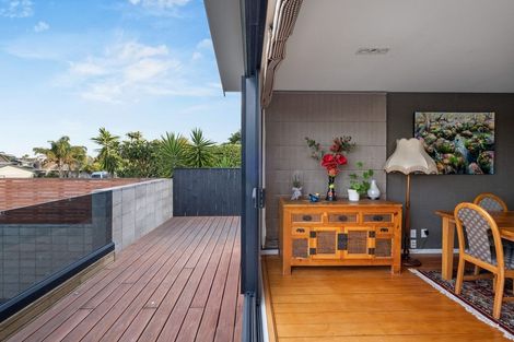 Photo of property in 130a Oceanview Road, Mount Maunganui, 3116