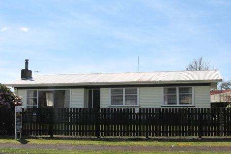 Photo of property in 14 Clouston Crescent, Fenton Park, Rotorua, 3010