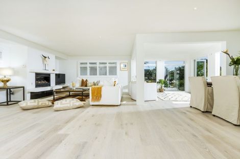 Photo of property in 15 The Strand, Takapuna, Auckland, 0622