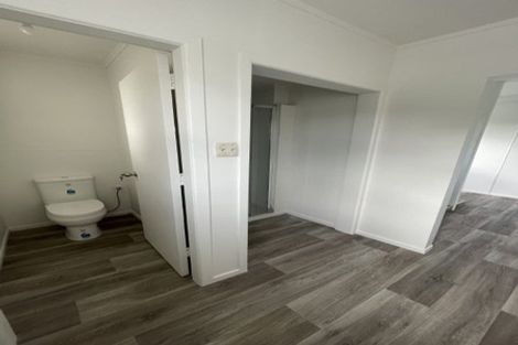 Photo of property in 20 Woodside Road, Massey, Auckland, 0614