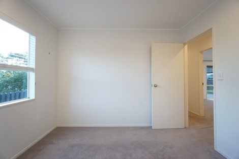 Photo of property in 2/46 La Trobe Street, Pakuranga Heights, Auckland, 2010