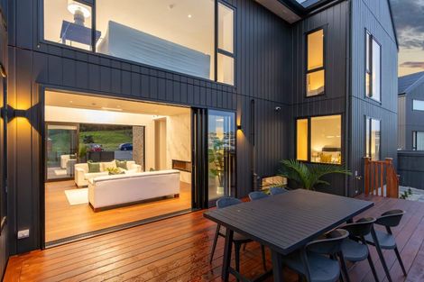 Photo of property in 67 Streamview Way, Long Bay, Auckland, 0630