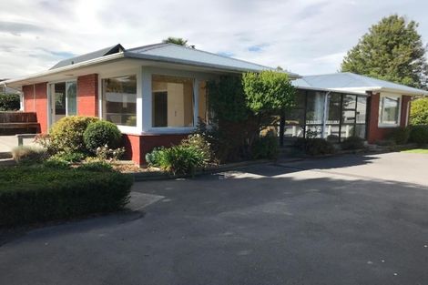 Photo of property in 38b Avonhead Road, Avonhead, Christchurch, 8042