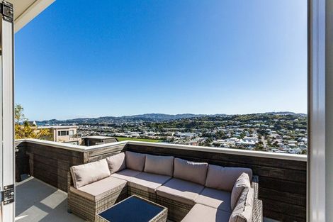 Photo of property in 81 Nevay Road, Miramar, Wellington, 6022