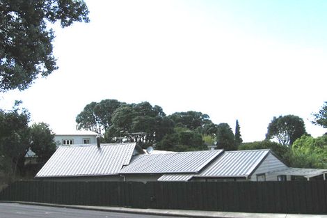 Photo of property in 4 Wade Street, Blockhouse Bay, Auckland, 0600