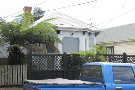 Photo of property in 10 Carrington Street, Mount Cook, Wellington, 6021